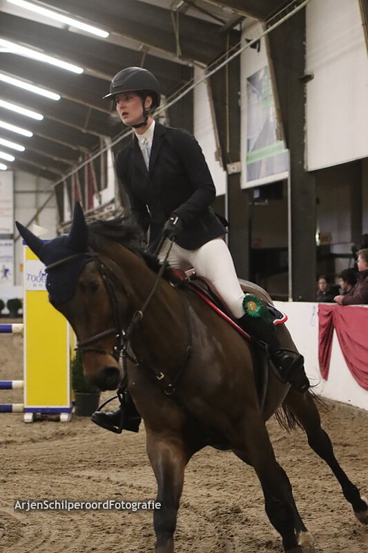 Indoor Hartje Drenthe 18-01-2023 Prijsuitreiking 100cm