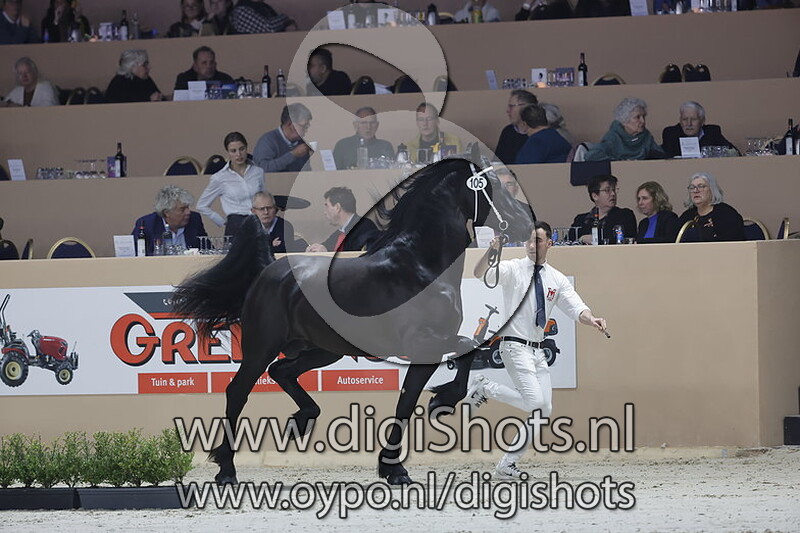 Mette-Neele Fiannago VH v. Omder 483 105