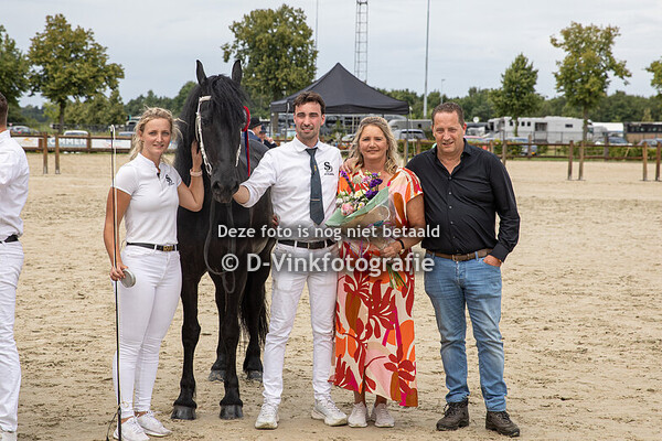 39. Hannah van de Demro Stables