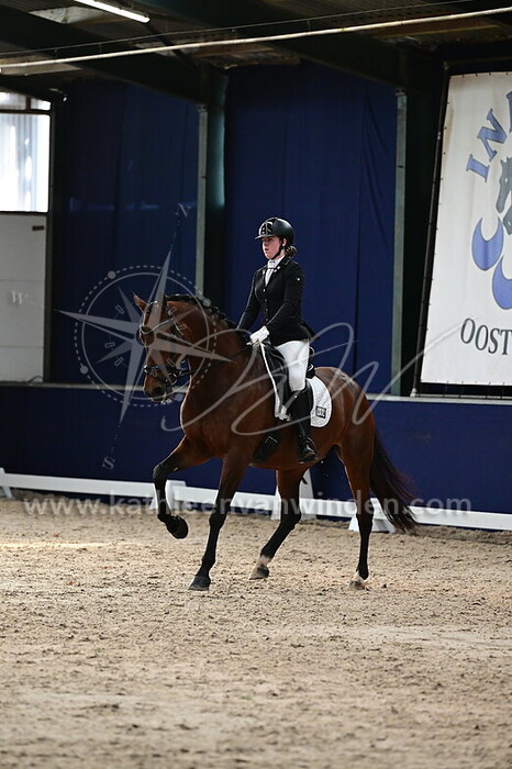 Laura Claassen - Kamora