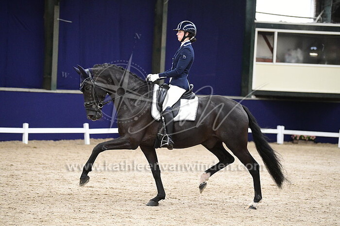 Anouk Ivits - Nice Guy