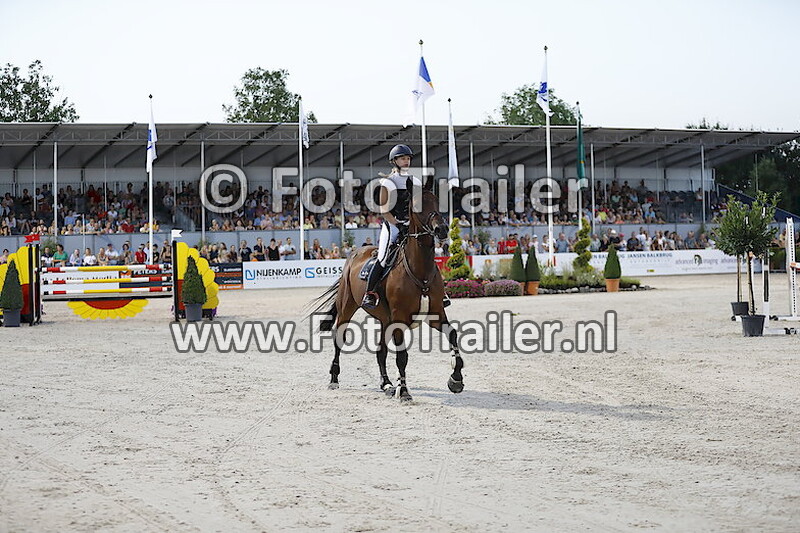 Valerie van Kesteren