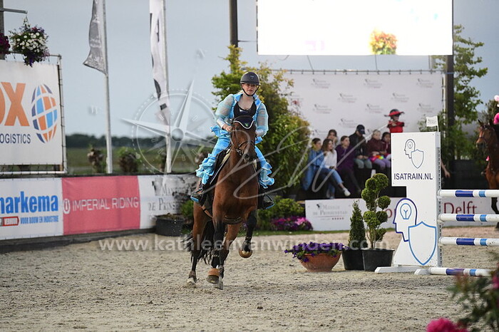 Jasmijn Westerbeke - Qelana R Z