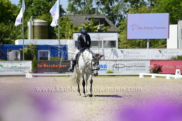 Anne-Claire Bastiaansen - Rhytm