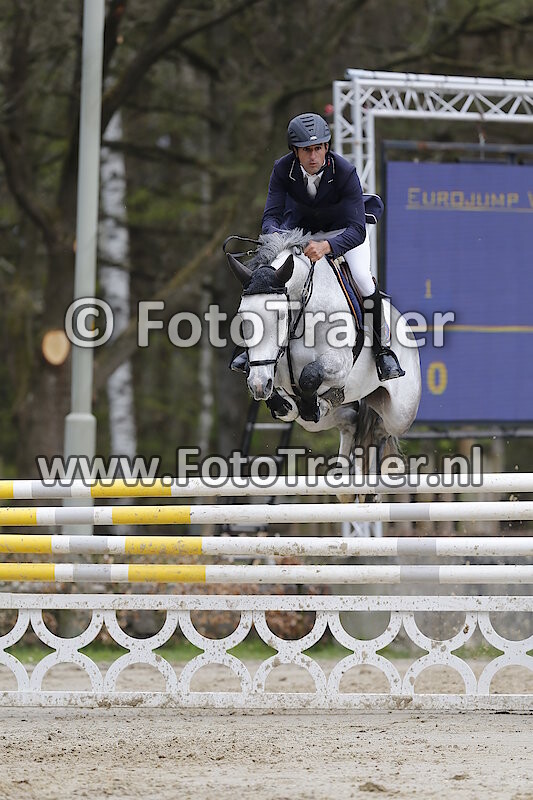 Manuel Fernandez Saro