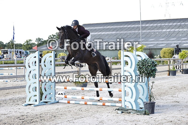 valerie van kesteren