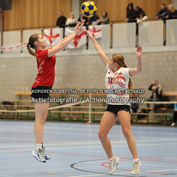 2025-11-02-FLA-hal 2-03-U15-Engeland U17B-Engeland A