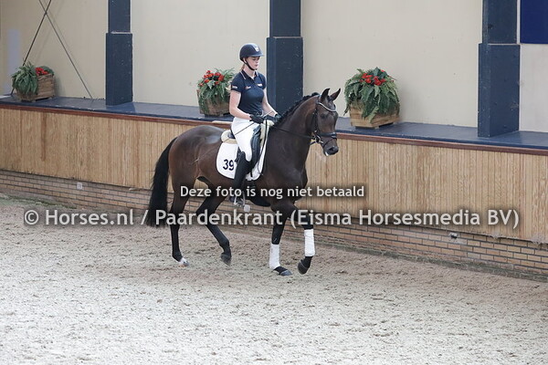 39 Nymbria (Indian Rock x Kolombria v. Franklin)