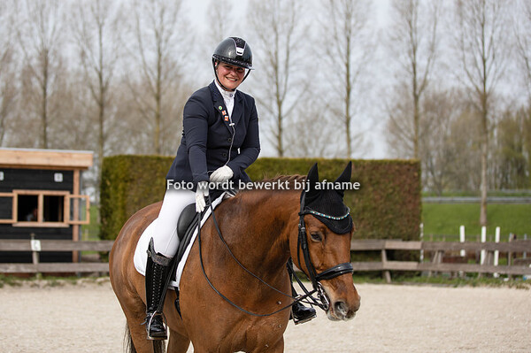 Manuelle Bruijns - I am