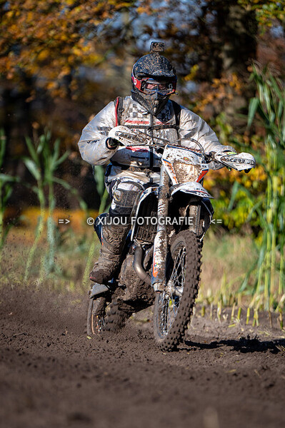 20241117 OTR Offroad Veghel spatbord wit-geel