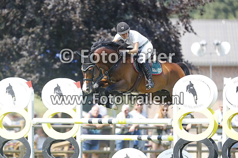 Monique van den Broek