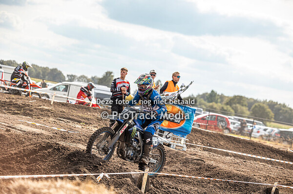 01. Cross - Veteranen