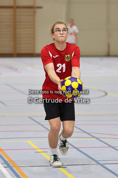 2025-11-01-FLA-hal 1-08-U15-Engeland A-Duitsland A