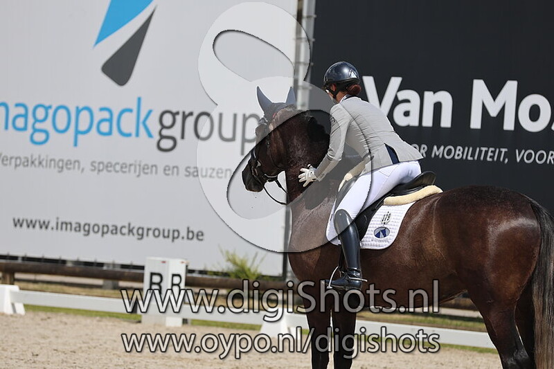 Uncrowned vd Wolfshoeve