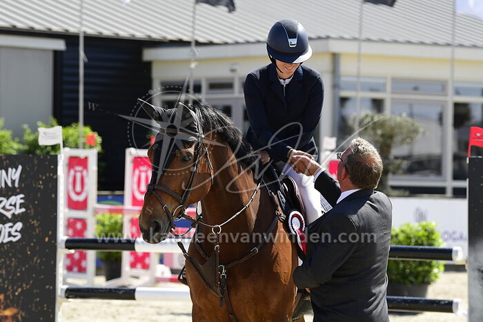 Annabel Adriaansen - Ponyhof's On the Rocks
