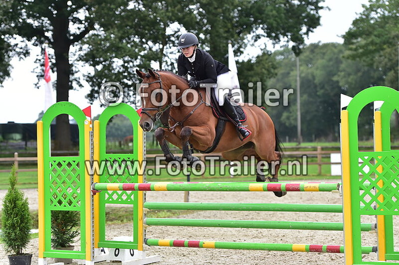 kimberley van der mik