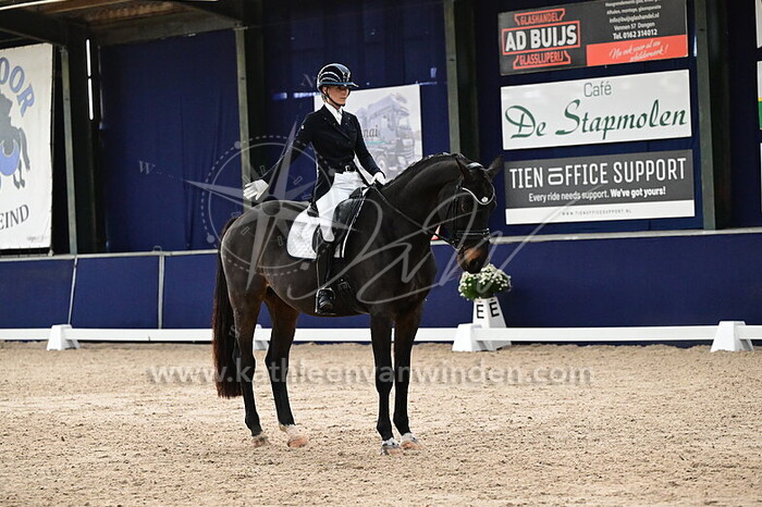 Laura Bouman - Hanoi