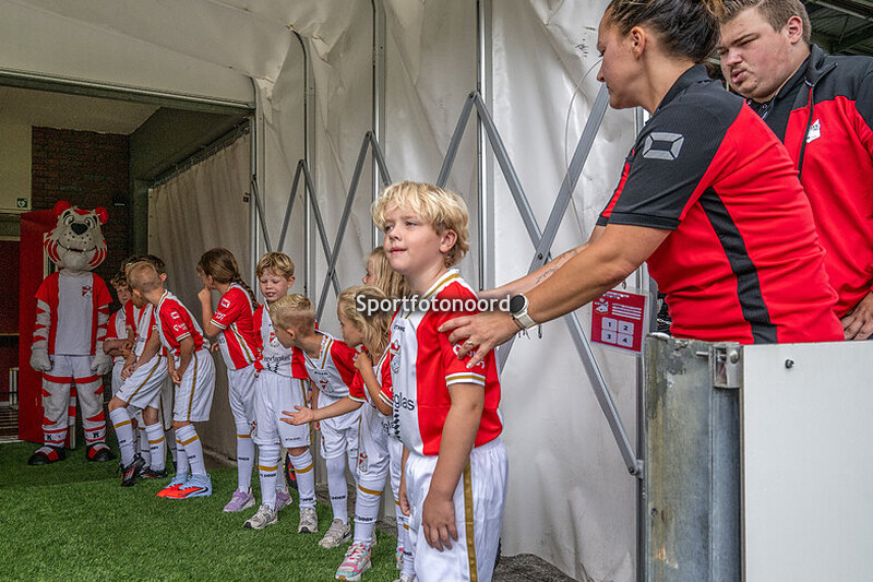 2025-08-17 Kids FC Emmen vs Almere City FC