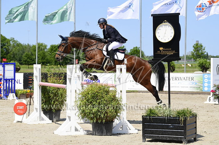 Jeanette Monden - Ice Tea du Monden