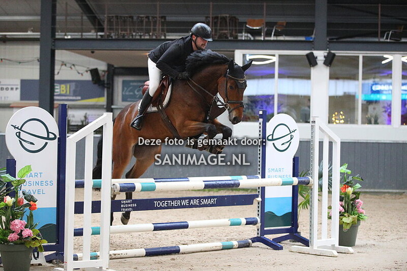 De Voornruiters springen paarden 17-01-2025 100 cm (ochtend)