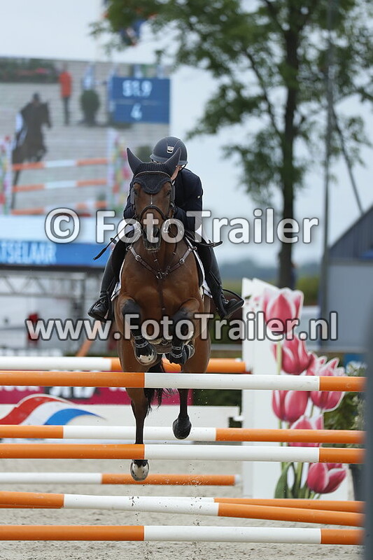 angela van daatselaar