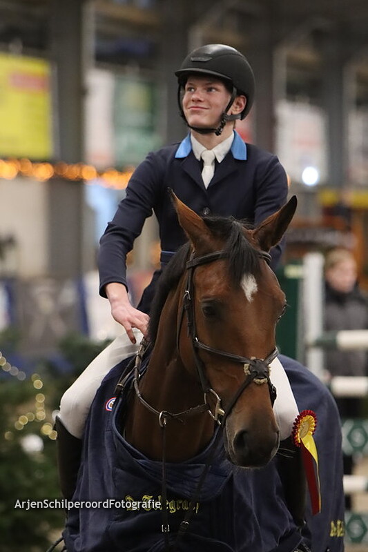 Indoor Beukers 27-12-2022 100cm 2-Fasen Prijsuitreiking