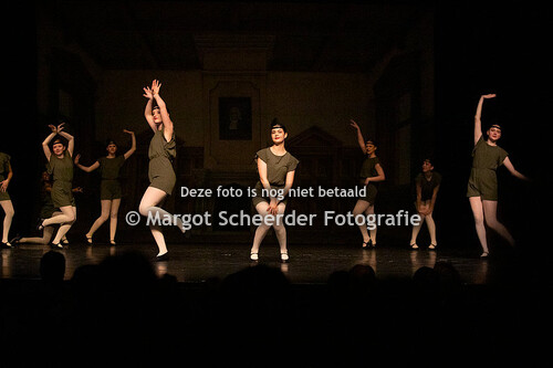 12 Charlestonles Miss Dane