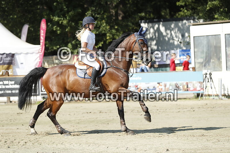 isabelle van straaten