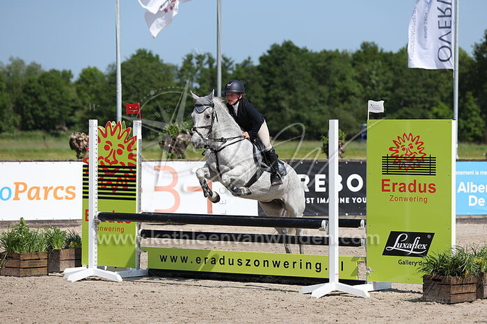 Olivia de Voogt - Bonnie Belle