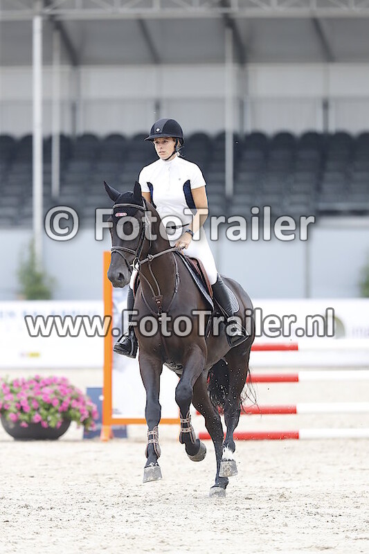 Anneke Niels-van Wijngaarden