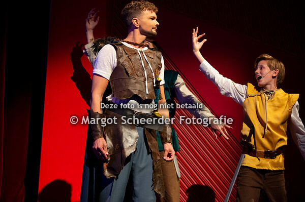 1. De nieuwe koning_Openingslied