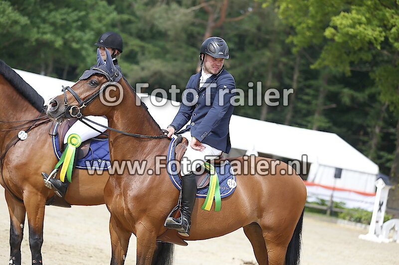 S6 1.20 Against the Clock