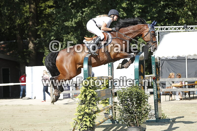 isabelle van straaten