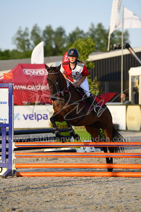 Gigi Pons - Dandy Pearl