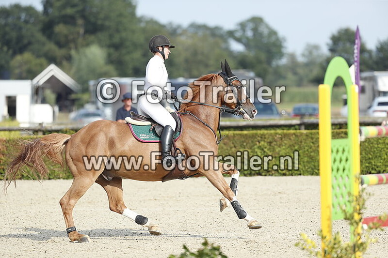 monique van den broek