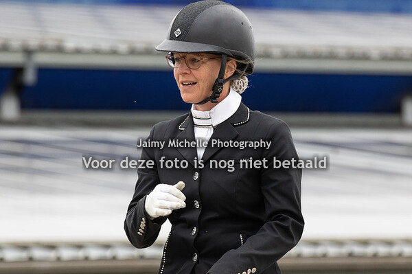 238 Mariska van der Reep