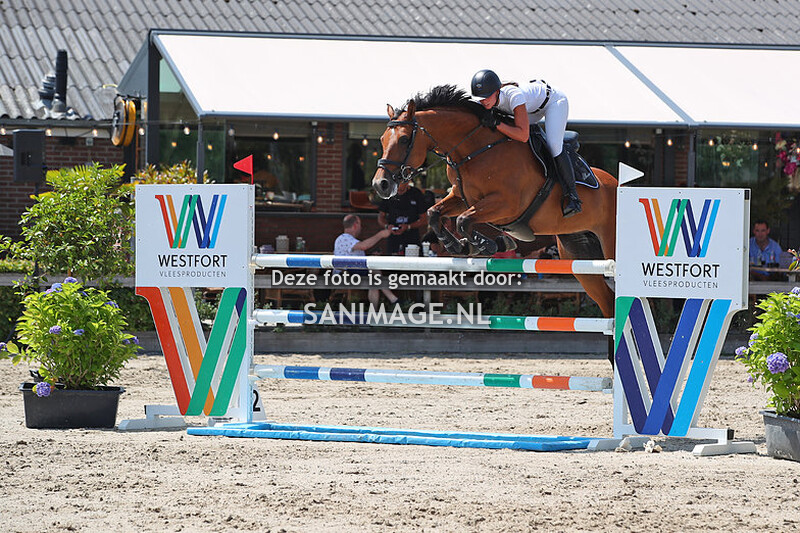 Zilfia's hoeve springen 08-07-2023 130 cm