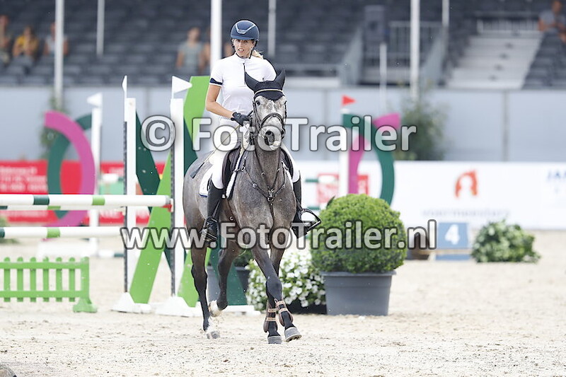 Marleen van den Burg