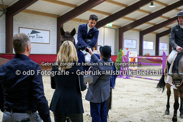 Jumping Indoor Leunen (140) 04-01-20