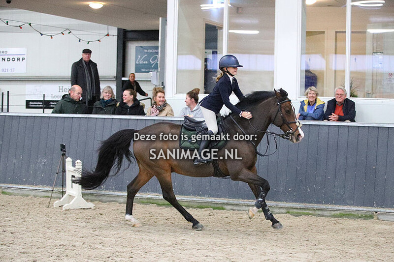 De Voornruiters De Meern Springen Pony's Klassiek 11-11-2023 100 cm
