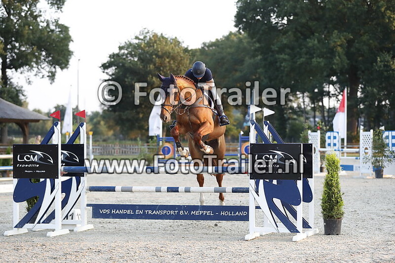 monique koobs van den belt