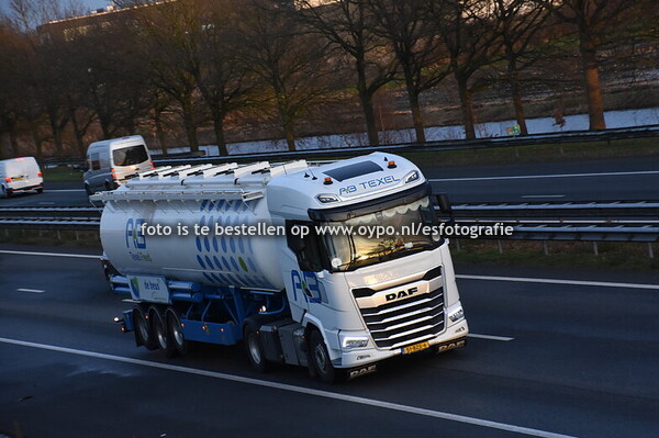 19-12 2025 Truckspotting A7 Drachten Fietsbrug e.o