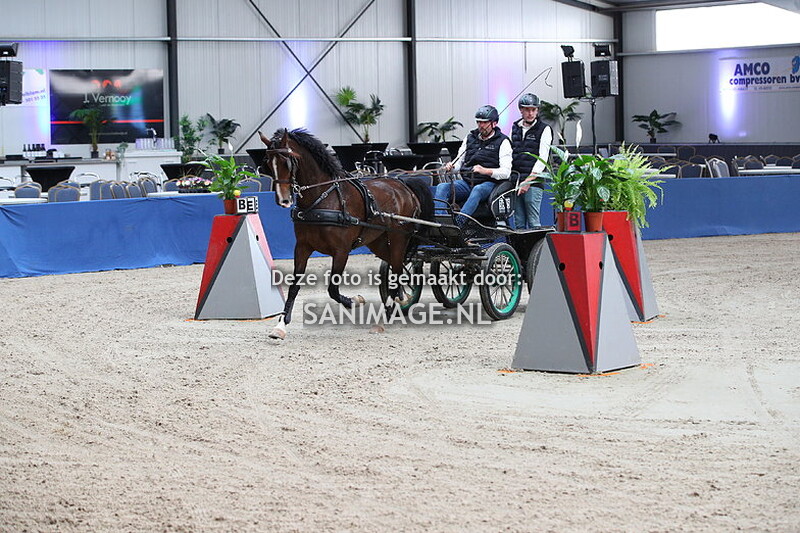 De Voornruiters De Meern Indoor Menmarathon 06-10-2023 Paarden Enkelspan (vanaf 15.00 uur)