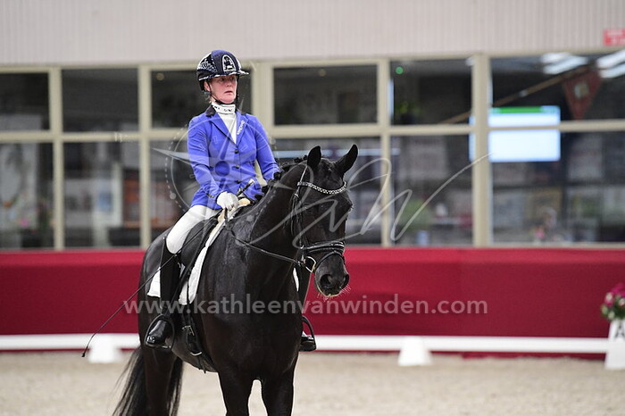 Jose van Haren - Phoebe Time SAN