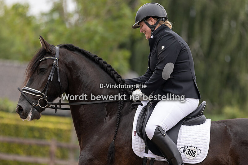 Margreet Pullen - Wouter ut e Mieden