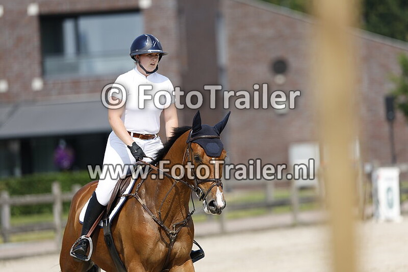 kirsten van den berg