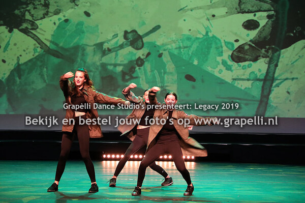 16 Vrijdag 18.30 Naomi Dancehall