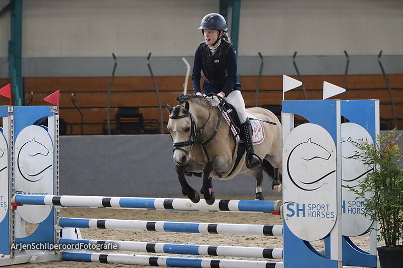 Friese Indoor Kampioenschappen 19-02-2023 Pony's 70cm cat C