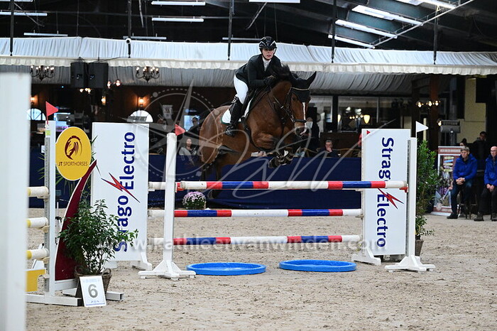 Annelies Boer - Catch Me Z