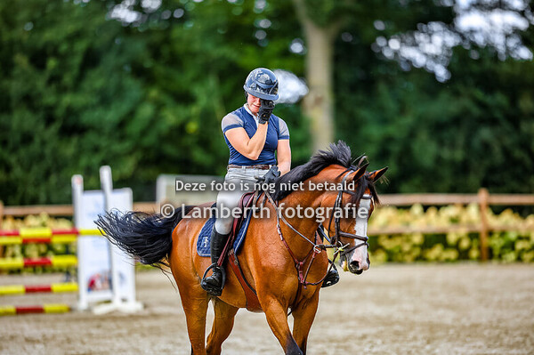 2025-08-21 Paarden springhoogte 1.10m bij de Manege de Hooge weg